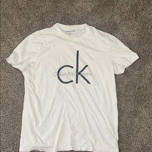 Calvin Klein t shirt